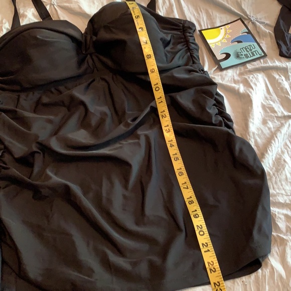 NWT Swim Top 🔥 - Picture 4 of 9